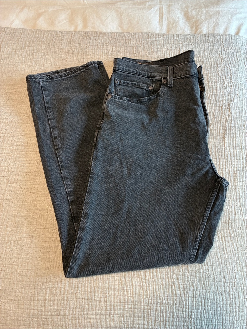 Men's Levi Jeans
